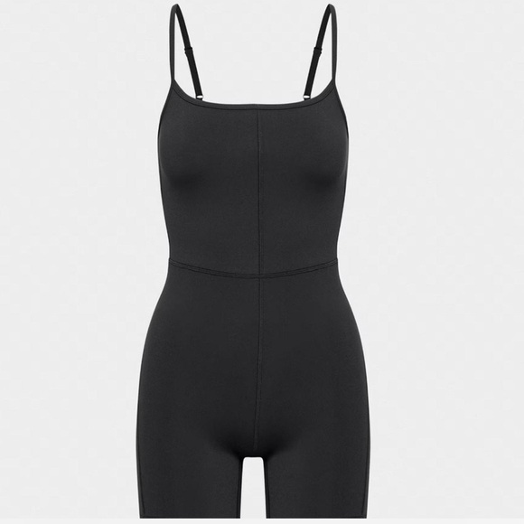ARITZIA ROMPER - Picture 1 of 4